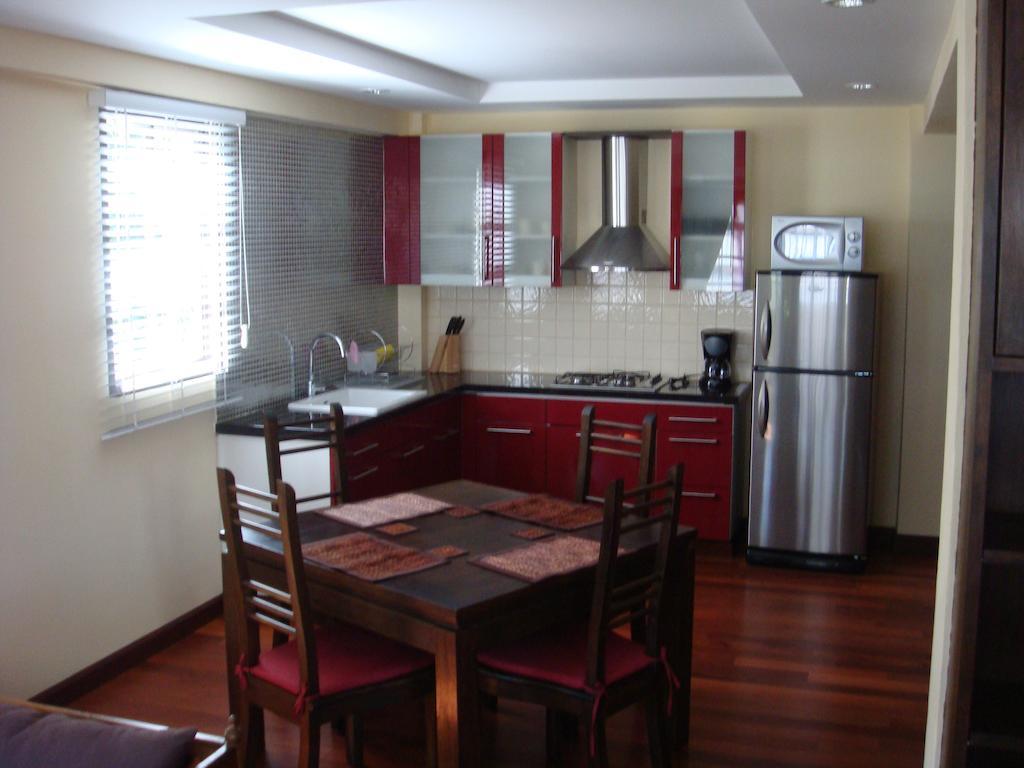 Sunset Apartment Phuket Patong Exterior photo